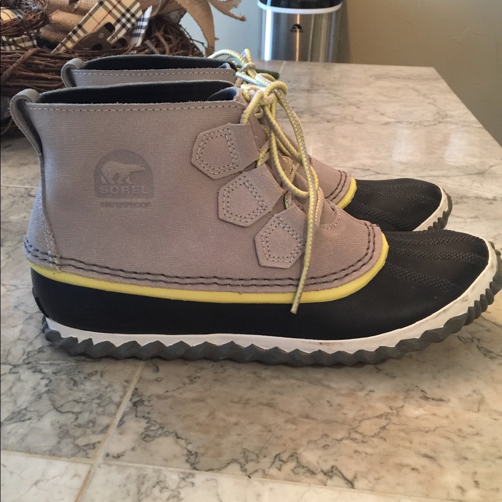 Sorel Out n About Rain Boots